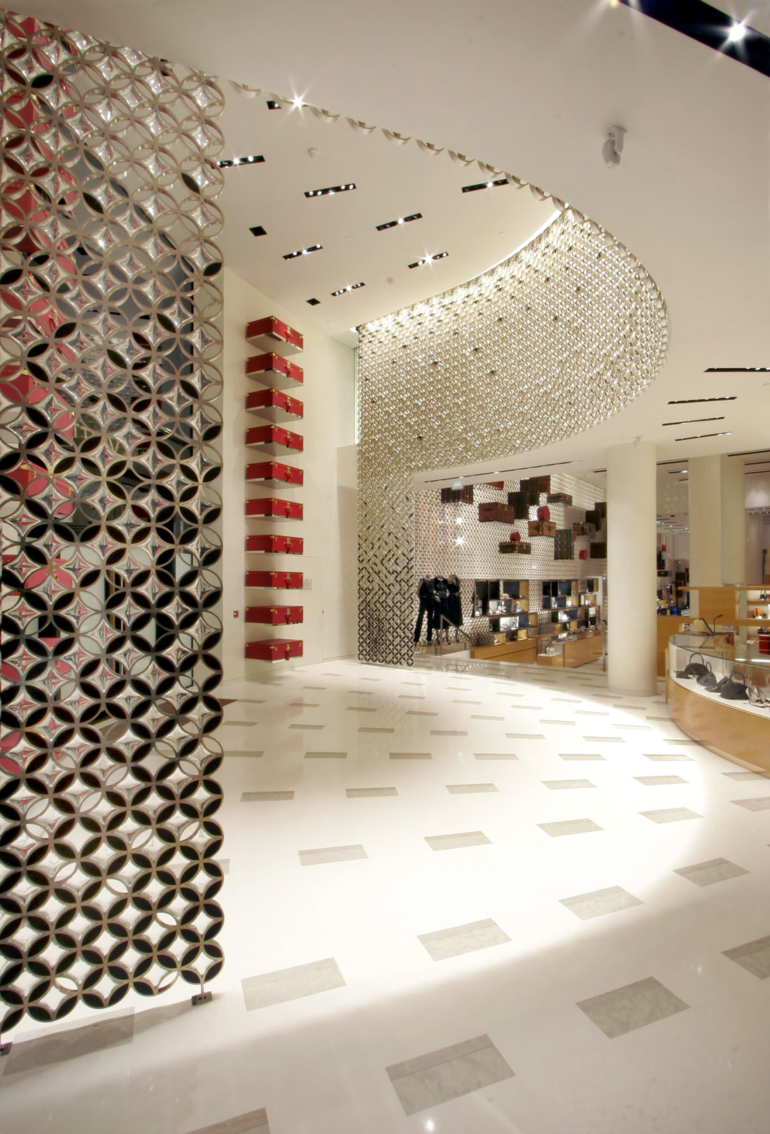 Louis Vuitton Maison Champs élysées